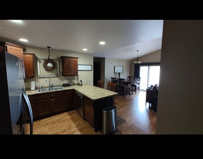 Photo - 2525 Lake Ct