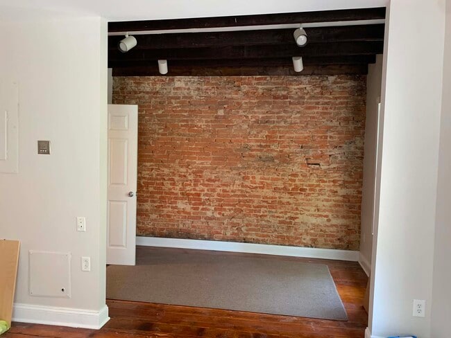 Office - 7 E Franklin St Unit 3