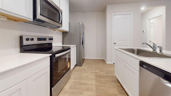 Photo - 914 Indian Wy