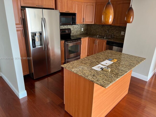Photo - 2801 NE 183rd St Unit 1004W