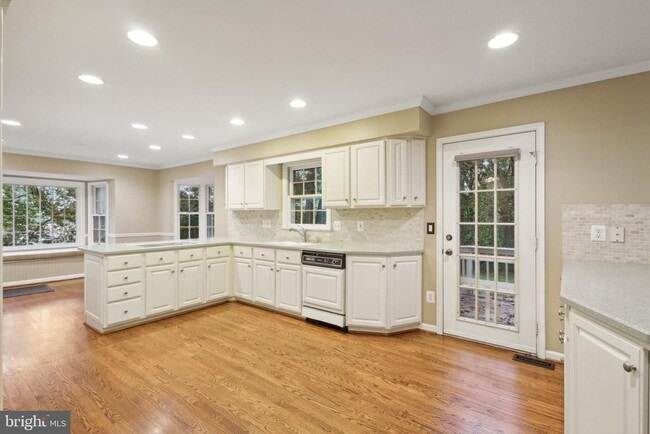 Photo - 7209 Woods Edge Ct