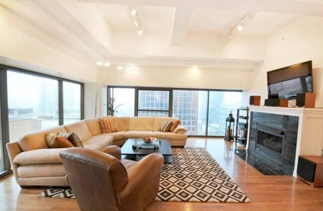 Photo - 1101 Walnut St Unit Wall Street Towers