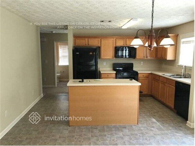 Photo - 2257 Pierce Way