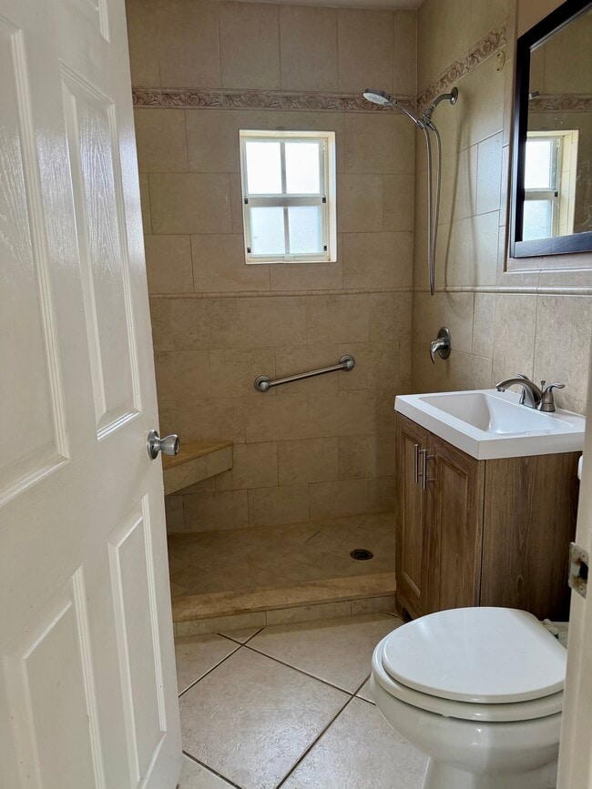 520 SW 56th Ave