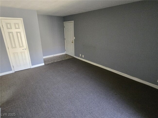 Building Photo - 5060 Indian River Dr Unit 370 Rental