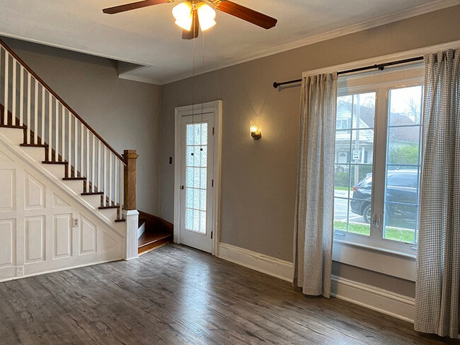 Living Room - 253 Jefferson St