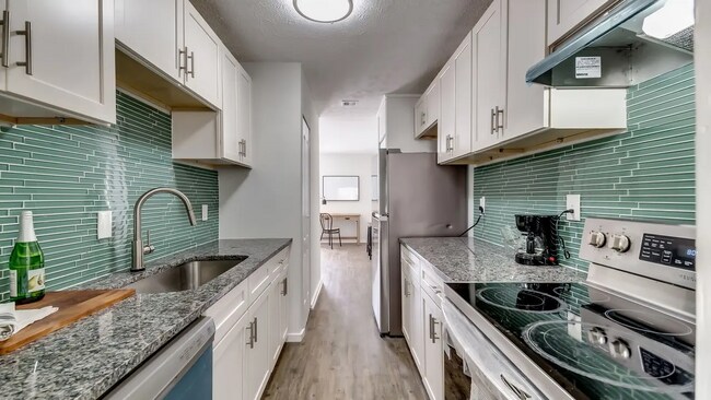 Photo - 4215 Chambers Rd Unit 32A