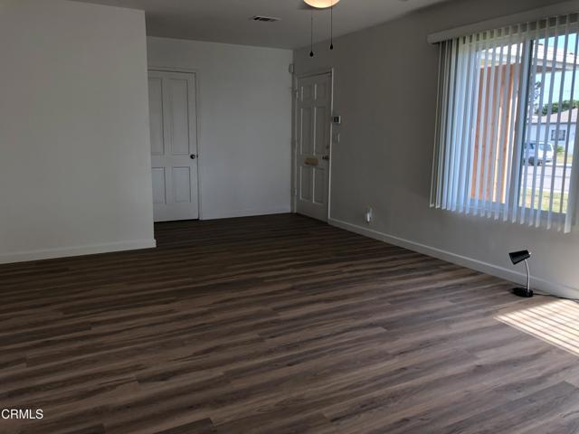 1447 W Palm Dr