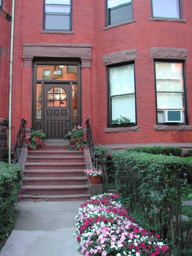 453 Beacon St Unidad 2