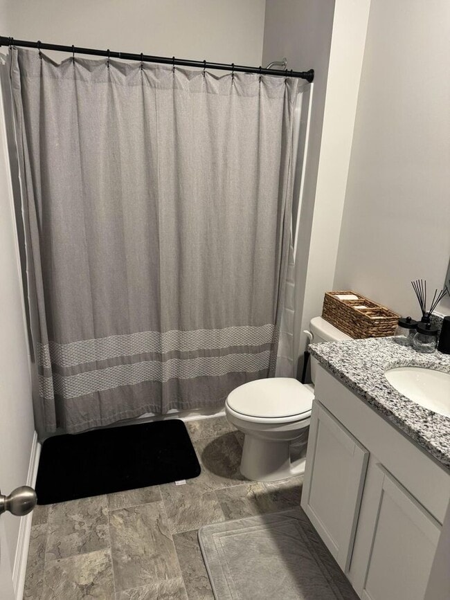 Photo - 469 Kentbury Ct