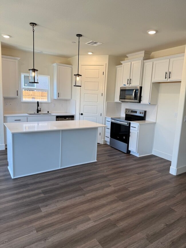 Photo - 4012 W Delaware Ave
