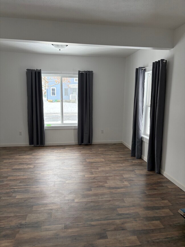 Photo - 618 Dennis St Unit 1