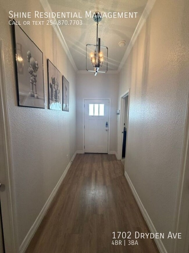 Photo - 1702 Dryden Ave