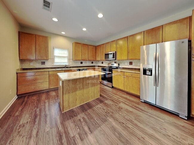 Photo - 7860 Keepsake Ln