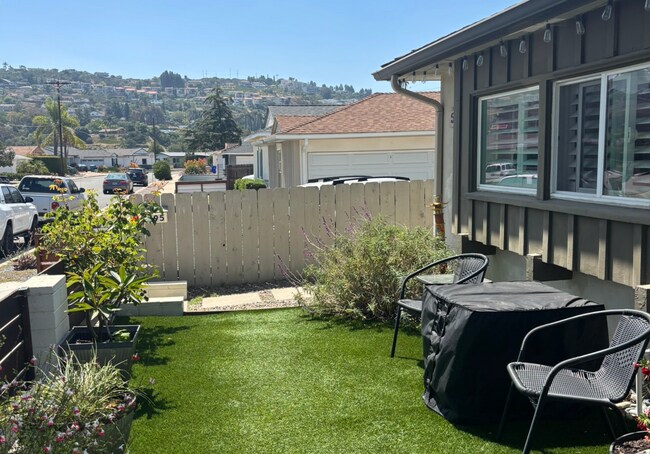Building Photo - Charming Studio with Private Outdoor Space in Quiet Del Cerro Neighborhood