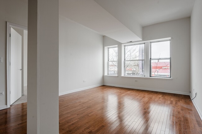 Photo - 4217 W Irving Park Rd Unit 2B