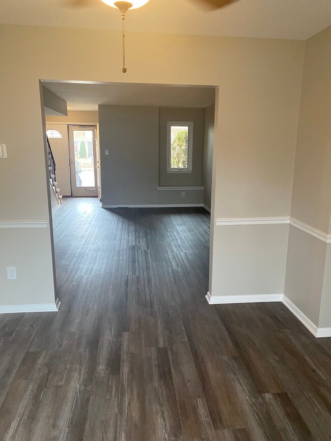 Living/Dining Rooms - 1102 Oak Cir Townhome