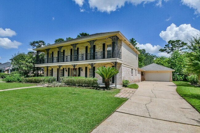 Photo - 1015 Kanah Ln