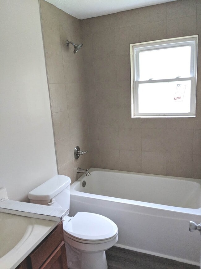 Photo - 9333 La Grange Rd Unit 3