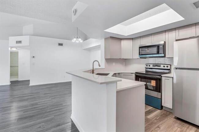 Photo - 9222 W Atlantic Blvd Unidad 1336 Rental