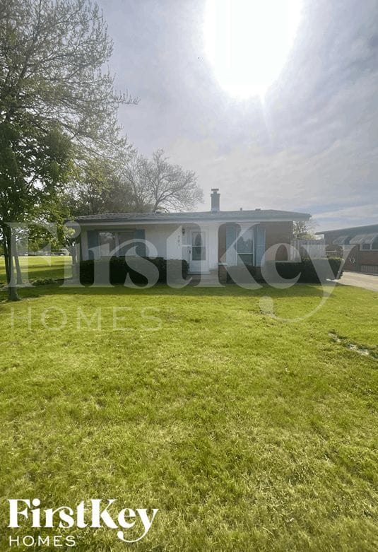 Building Photo - 701 Chase Ln