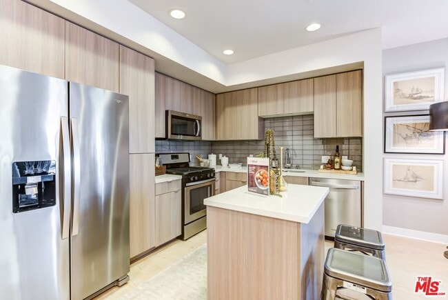 Photo - 7290 Edinger Ave Unit 2081