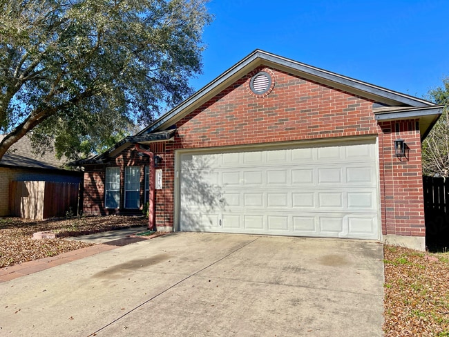 Photo - Elegant 3 Bedroom Home Near Medical Center in Northwest San Antonio