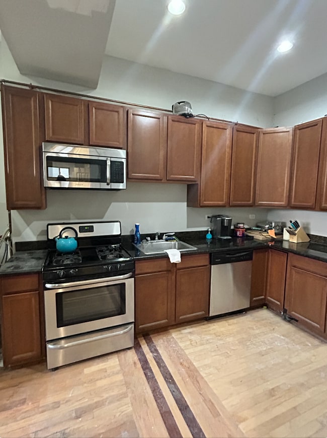 Photo - 2749 N Ashland Ave Unit 1st flr