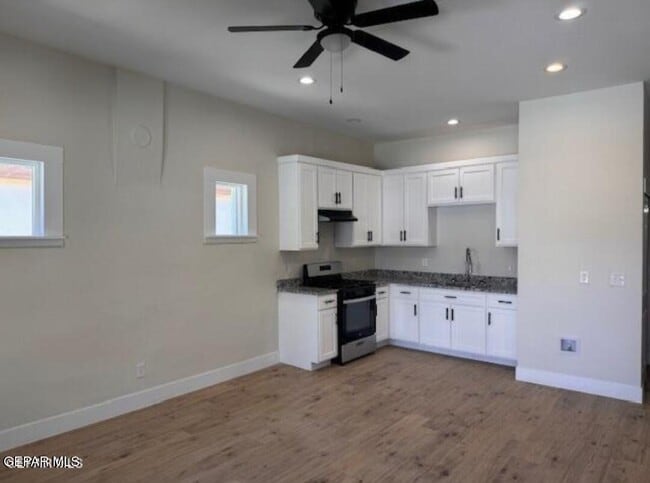 Photo - 2414 San Diego Ave