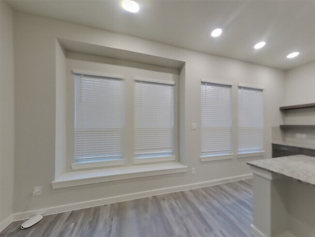 Photo - 9835 Willow Creek Commerce Dr Unit 610