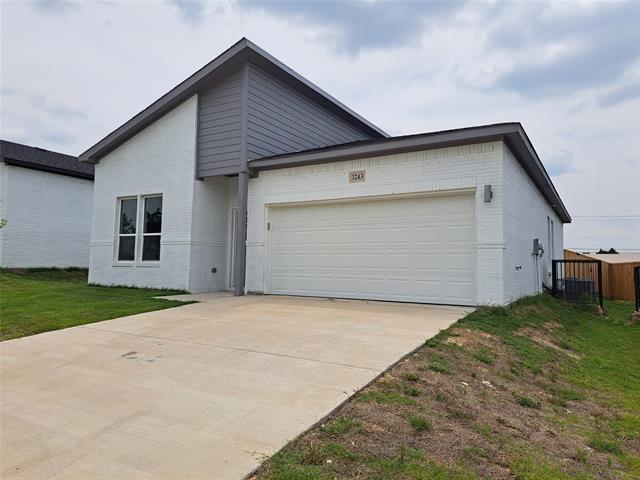 Photo - 3243 Noor St