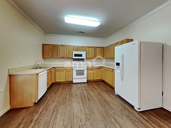 Photo - 201 Flanders Dr