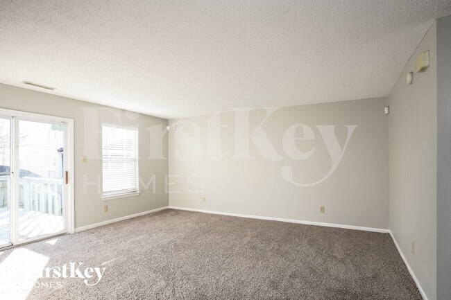 Photo - 6647 Stanhope Way