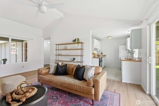 Photo - 14563 167th Pl SE