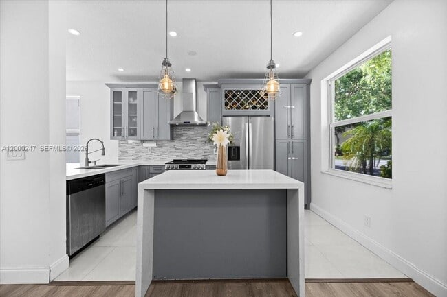 Photo - 15385 SW 51st St