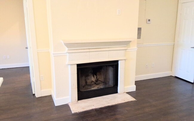 Photo - FOR RENT!!! Beautiful Pool View Wood Floors Condo @ Park North Downtown Orlando! Unit 422