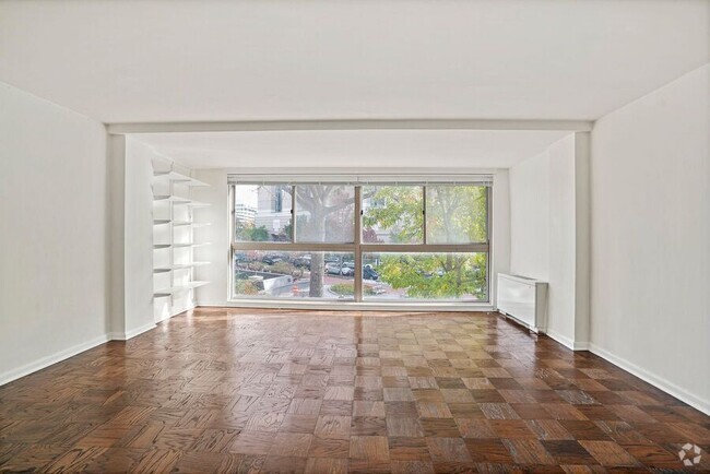 Building Photo - Lovely Studio In Foggy Bottom - All Utilit... Rental