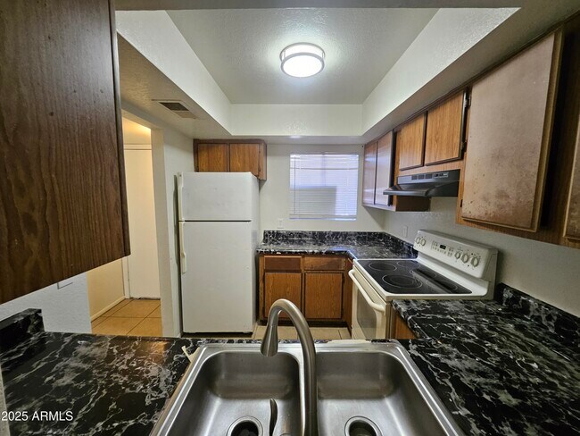 Photo - 2801 E Monte Cristo Ave Unidad 103