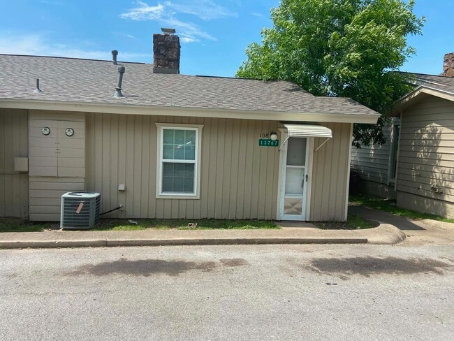Photo - 13767 Turnberry Ln