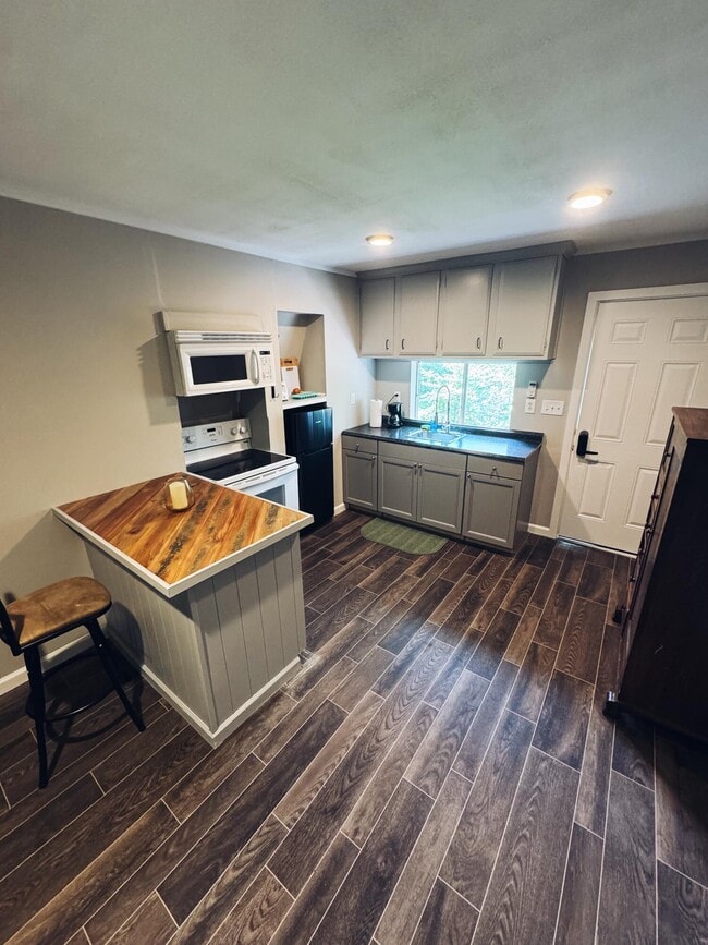 Photo - 474 Bob O Link Dr Unit 4