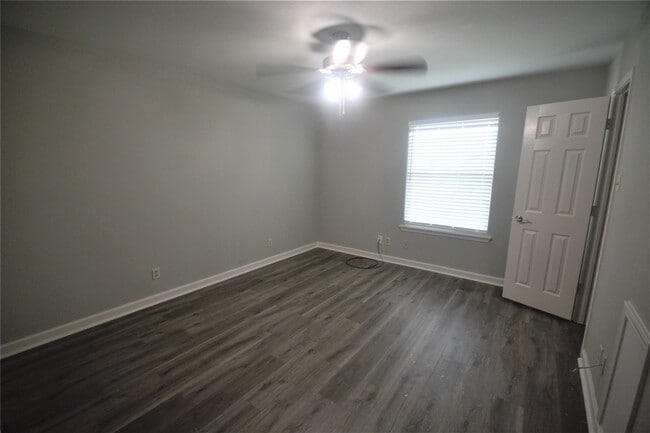 Building Photo - 13115 Hwy 6 Unit 12