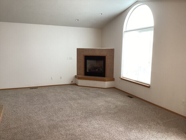 Photo - 1102 S Aspen Pl