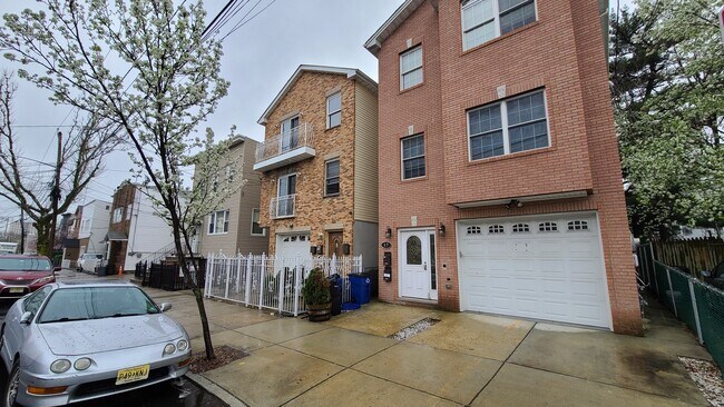 Photo - 55 Grace St Apartamentos Unidad 1