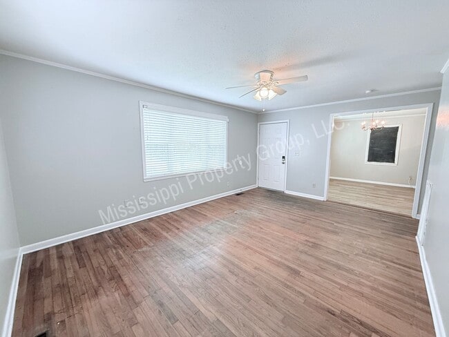 1203 S 14th St