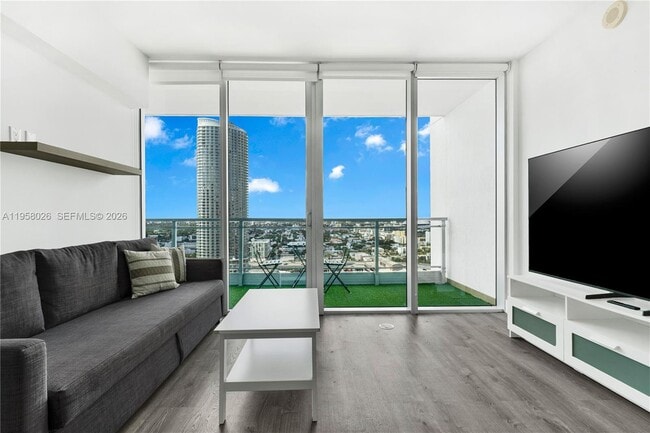 Photo - 92 SW 3rd St Unit 3108