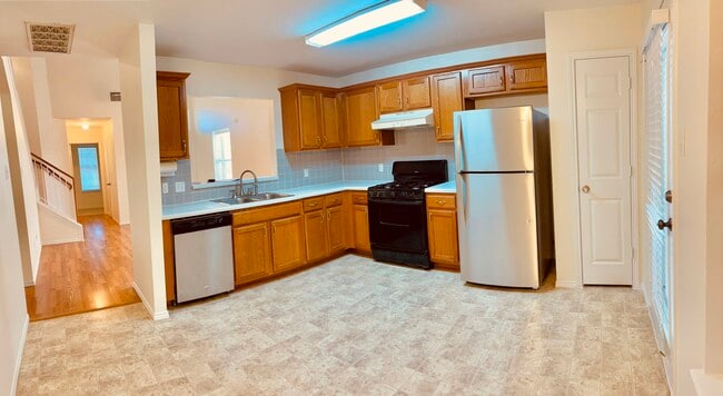 Photo - 1004 Sweet Melissa Dr