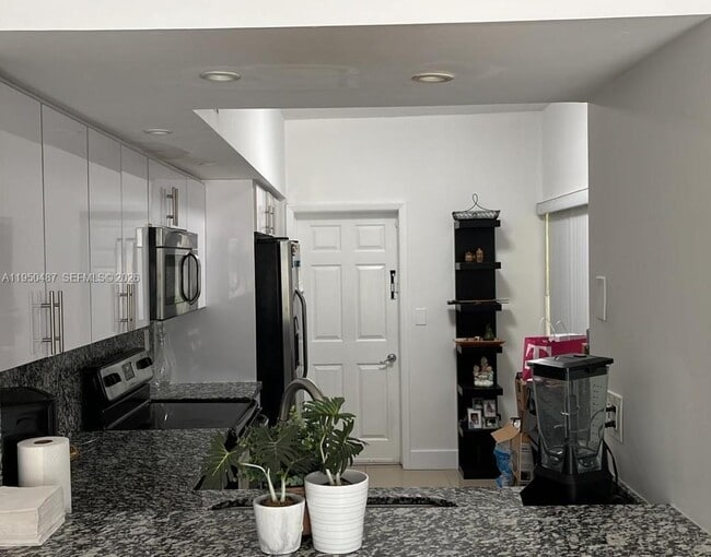 Photo - 11837 SW 100th St