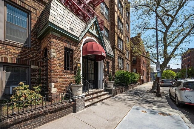 Photo - 340 Fairmount Ave
