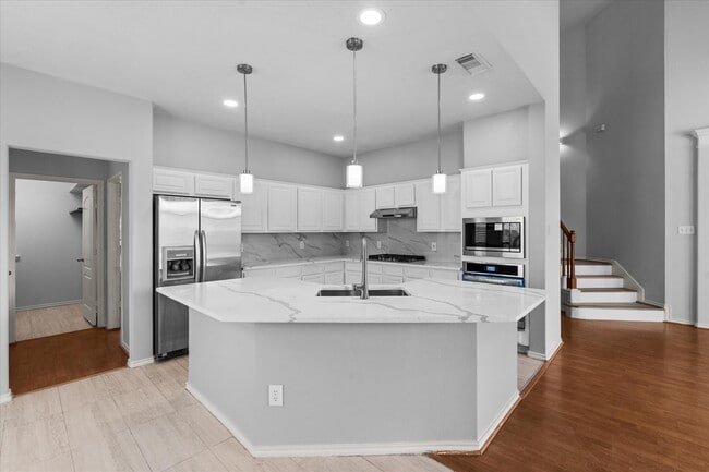 Photo - 3914 Clarestone Dr