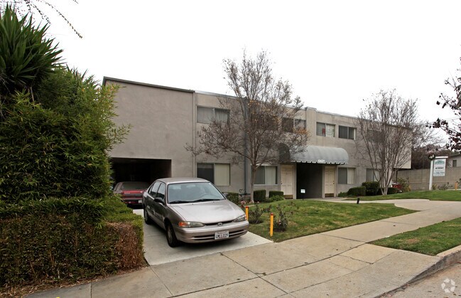 Photo - Monterey Apts